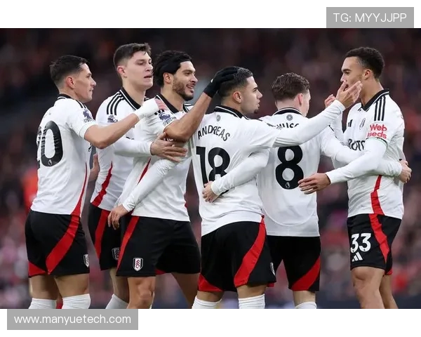 富勒姆主场迎战曼彻斯特联力争三分展现球队决心与实力