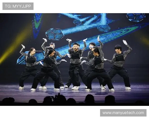 深圳街舞队区域防守战术解析与街舞文化的深度融合 深圳街舞队区域防守战术解析与街舞文化的深度融合